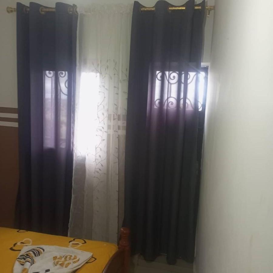 Residence 2K Studio Meuble-Chapelle Symbock-Gardien-Wifi-Location Vehicule Yaoundé Exterior foto