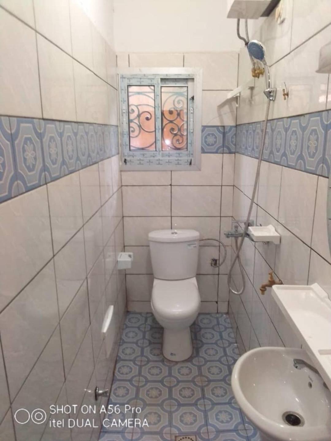 Residence 2K Studio Meuble-Chapelle Symbock-Gardien-Wifi-Location Vehicule Yaoundé Exterior foto